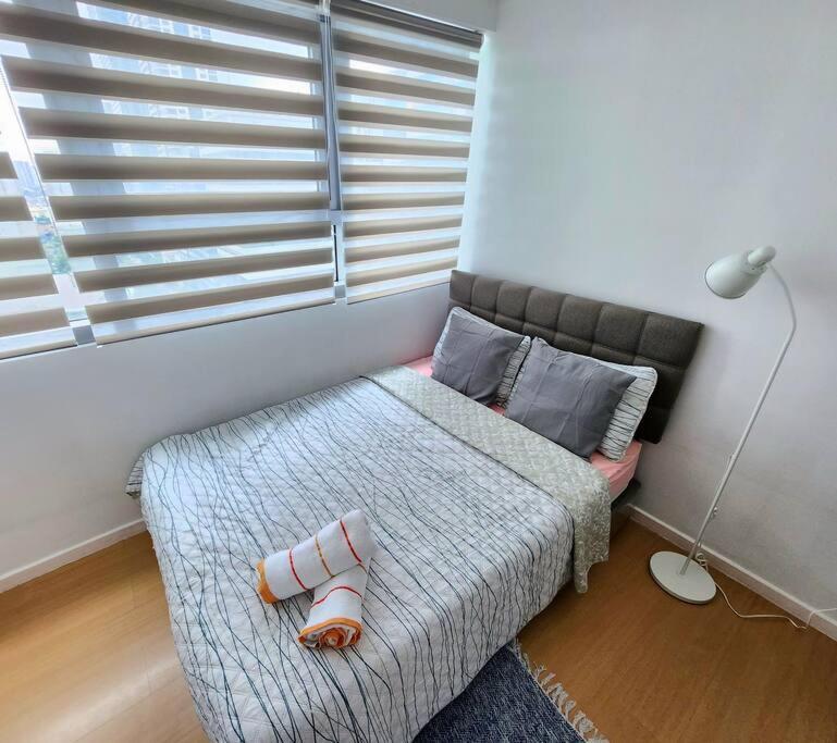 Bgc Avant At The Cosy And Vibrant 2br Near Burgos Circle *