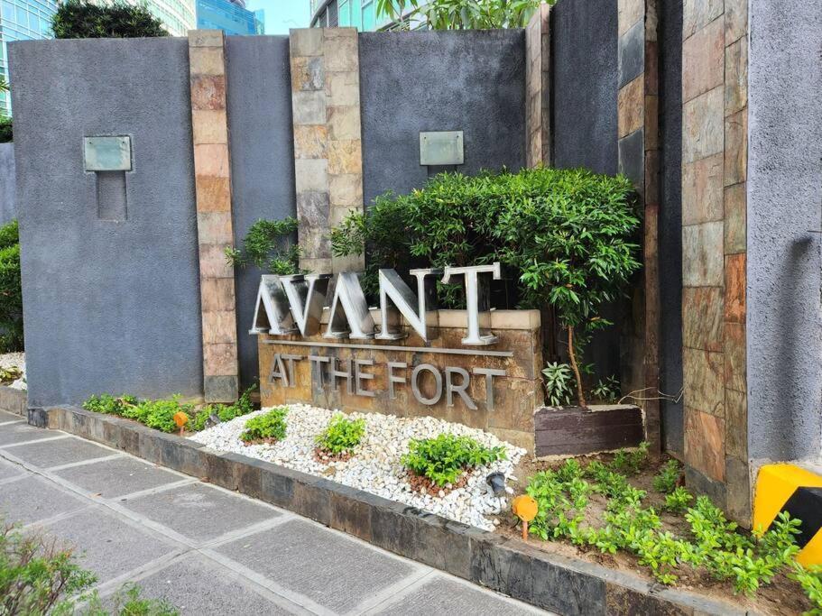 Apartment Bgc Avant At The Cosy And Vibrant 2br Near Burgos Circle *