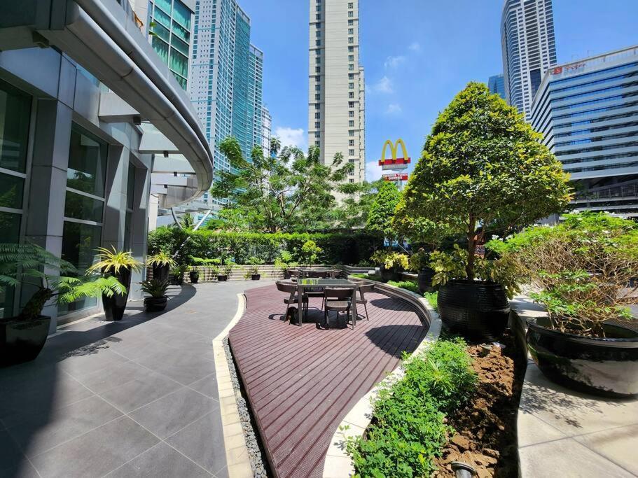 Bgc Avant At The Cosy And Vibrant 2br Near Burgos Circle *